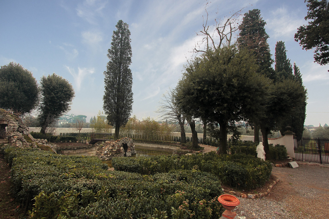 Historic garden restoration Sesto Fiorentino, Florence