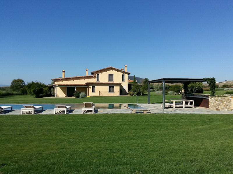 giardino-a-pescia-fiorentina-casa-e-piscina